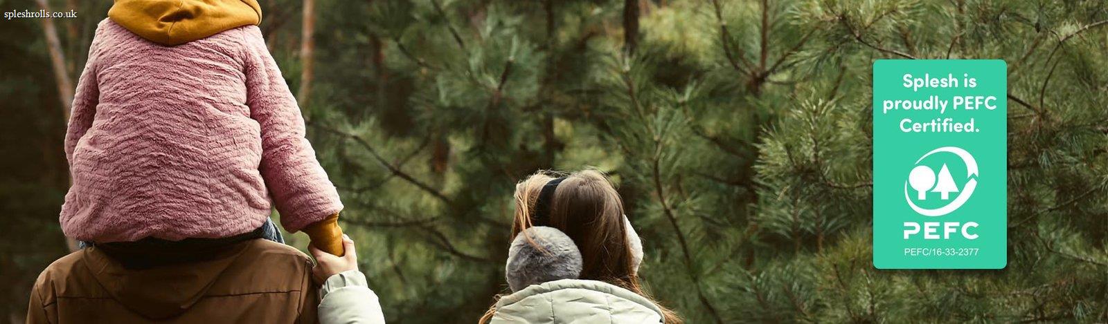 Family walking through a forest beside the Splesh PEFC certification mark
